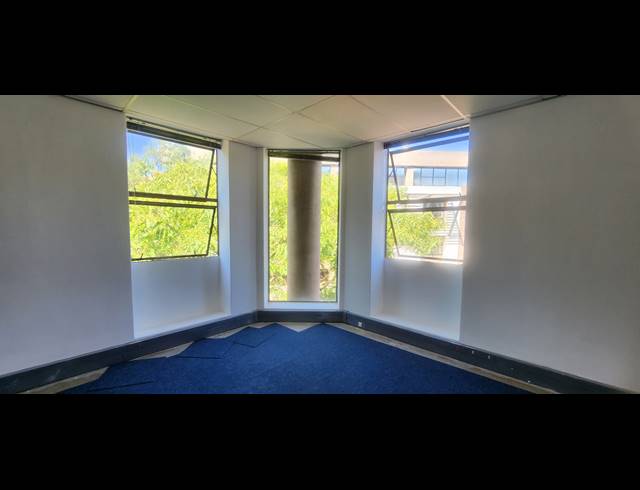 2,822M² OFFICE TO LET IN PARKTOWN